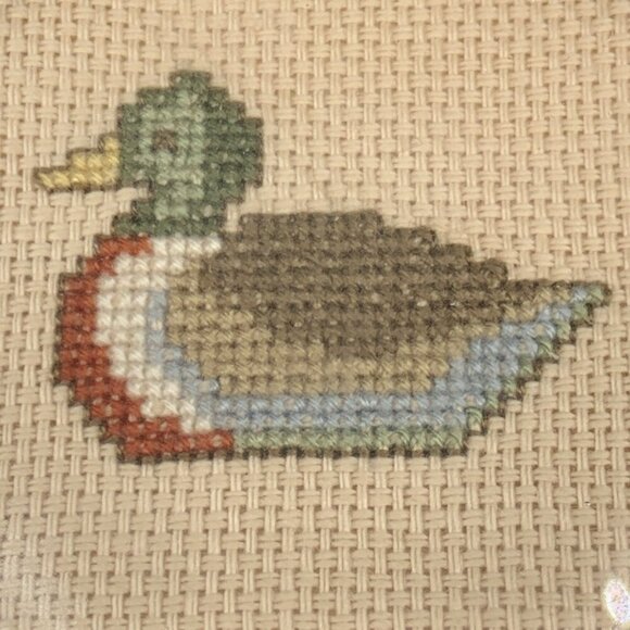 Needlepoint Duck Glass Paperweight 3.25" Square Vintage - Picture 2 of 7